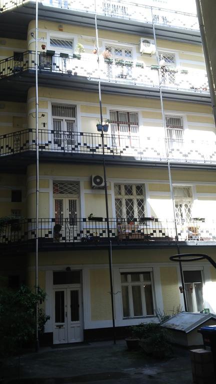 Downtown Apartments Budapeste Exterior foto
